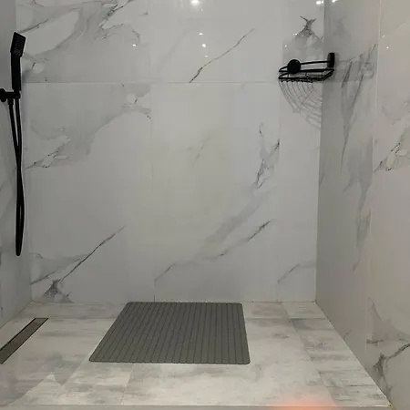 Endless Blue 3 Szálloda Hriszí Aktí Haniá