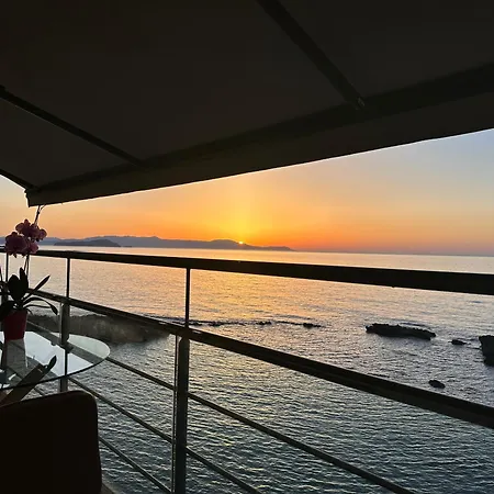 Hotel Endless Blue 3