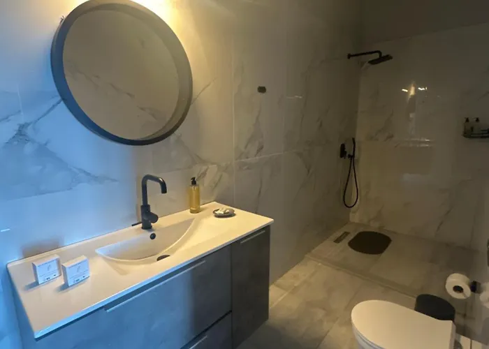 Hotel Endless Blue 3